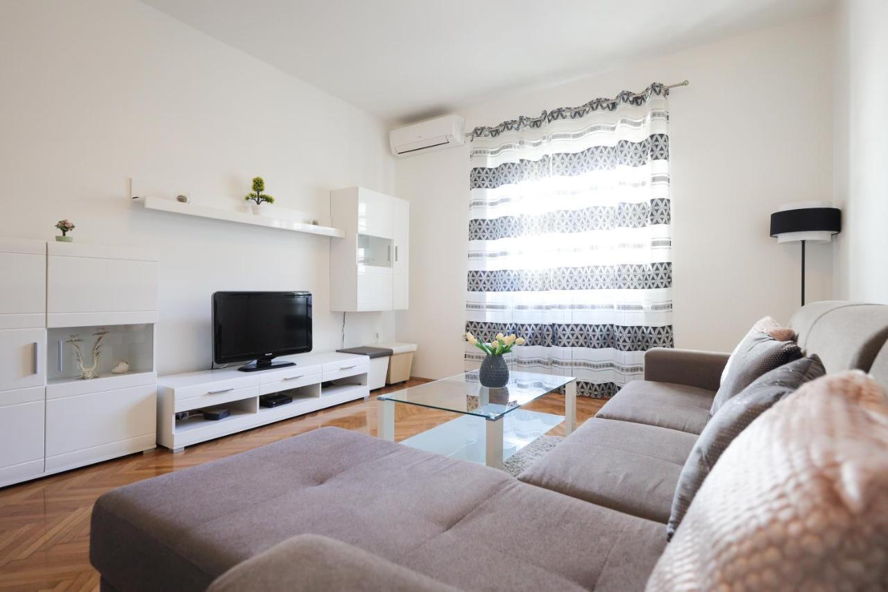 Apartamento Zara city center Exterior foto
